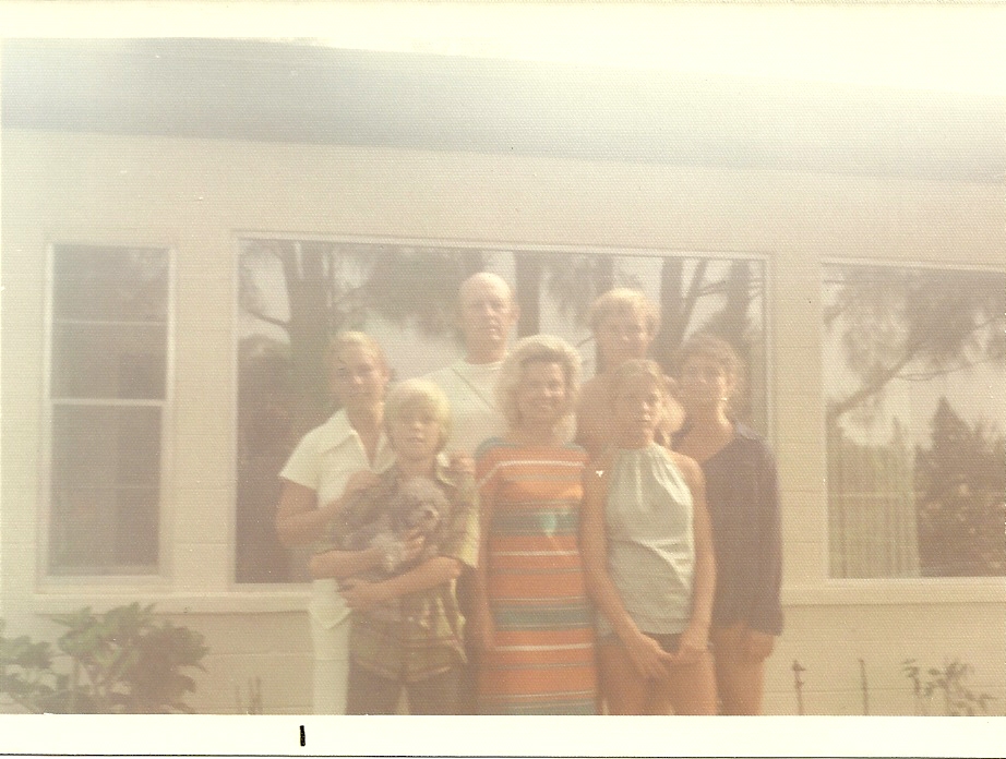 n. Becky_ Wesley_ Daddy_ Mother_ Eric_ Loretta_ Kathleen_ Cocoa Beach_ FL_ 1973 (8)